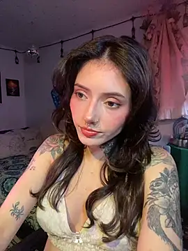 LiliJones  online show from 19, 5, 2026
