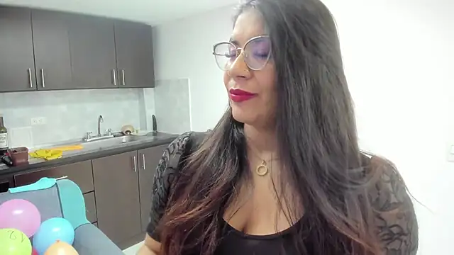 Luna Dumont online show from 14, 12, 2025