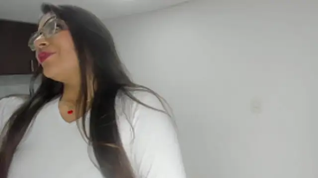 Snapshot of Luna_Dumont chatting on 11, 1, 2026 Luna Dumont online show from 11, 1, 2026