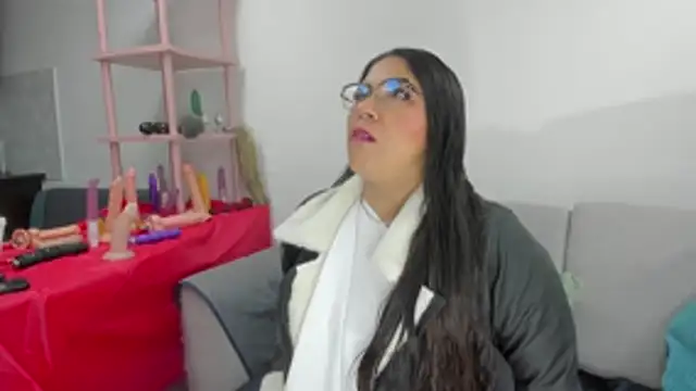 Snapshot of Luna_Dumont chatting on 19, 1, 2026 Luna Dumont online show from 19, 1, 2026