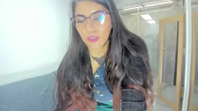 Snapshot of Luna_Dumont chatting on 18, 2, 2026 Luna Dumont online show from 18, 2, 2026