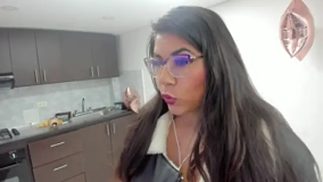 Snapshot of Luna_Dumont chatting on 19, 2, 2026 Luna Dumont online show from 19, 2, 2026