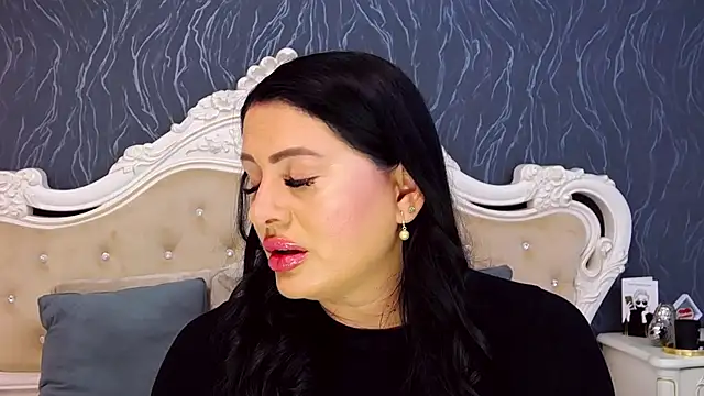 Snapshot of Lauren_Saint chatting on 1, 10, 2025 Lauren Saint online show from 1, 10, 2025