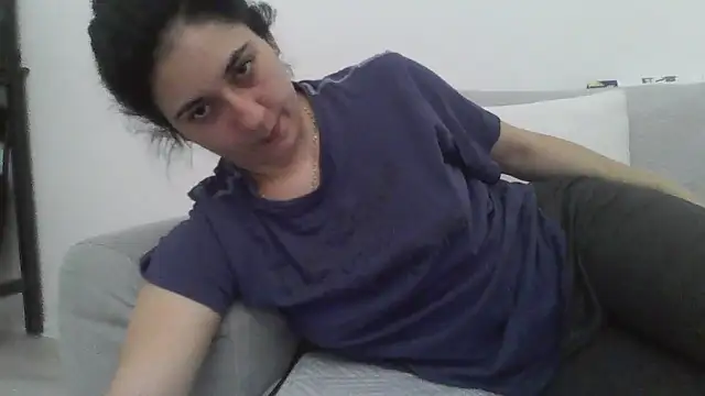 Snapshot of davenmichelle00 chatting on 4, 4, 2026 davenmichelle00 online show from 4, 4, 2026