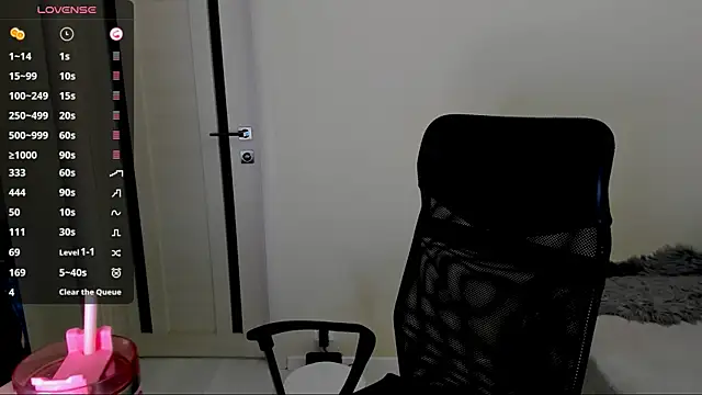 Kimmberr online show from 8, 1, 2026