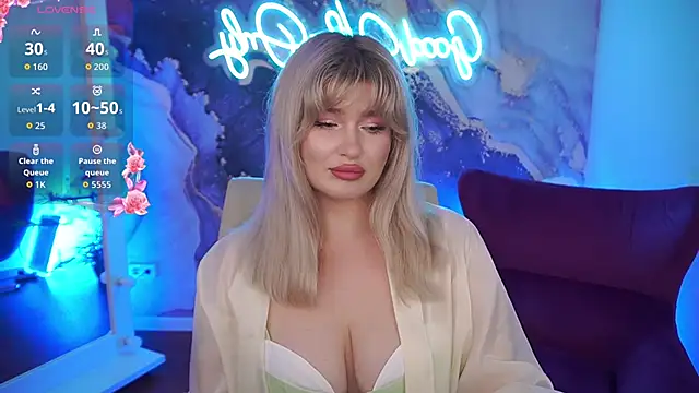 CocoSecretss online show from 22, 6, 2026