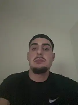 Snapshot of Vale_187 chatting on 20, 12, 2025 Vale 187 online show from 20, 12, 2025