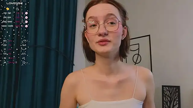 IdaValenti online show from 18, 3, 2025