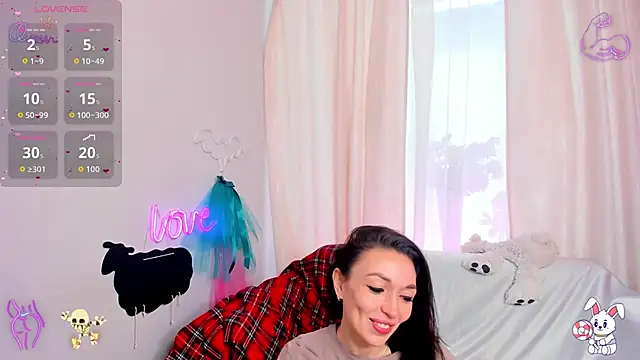 jessica tiny online show from 9, 5, 2026