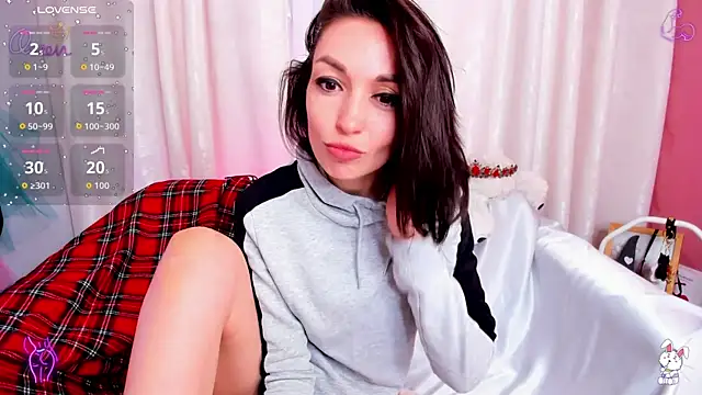 Snapshot of jessica_tiny chatting on 5, 6, 2026 jessica tiny online show from 5, 6, 2026