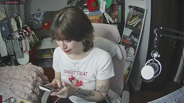 angelic sg online show from 14, 2, 2025