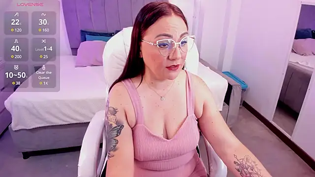 Snapshot of lady_nylon_ chatting on 28, 1, 2025 lady nylon  online show from 28, 1, 2025