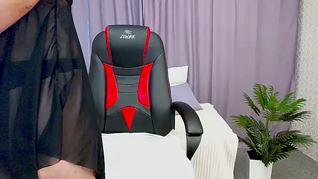 Camelia Lillie online show from 8, 2, 2025