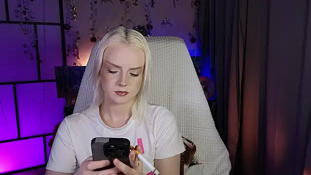 Snapshot of ImBonBon chatting on 12, 4, 2026 ImBonBon online show from 12, 4, 2026