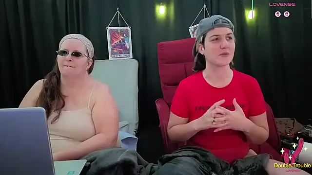 Snapshot of Sexy_Mama-69 chatting on 14, 12, 2025 Sexy Mama-69 online show from 14, 12, 2025