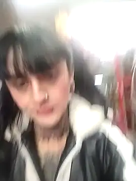 emma onassis 17 online show from 29, 1, 2025