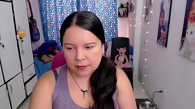 Snapshot of claryssa_ chatting on 11, 10, 2025 claryssa online show from 11, 10, 2025