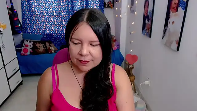 Snapshot of claryssa_ chatting on 10, 3, 2026 claryssa online show from 10, 3, 2026