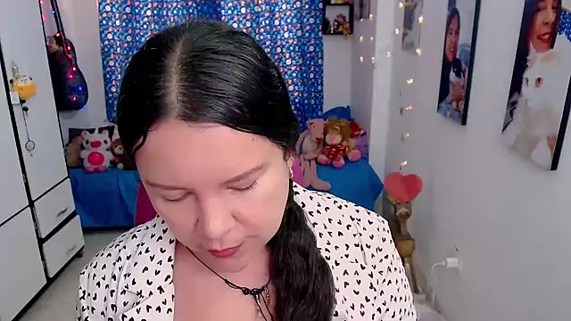 Snapshot of claryssa_ chatting on 22, 3, 2026 claryssa online show from 22, 3, 2026