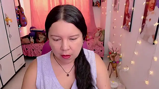 Snapshot of claryssa_ chatting on 1, 5, 2026 claryssa online show from 1, 5, 2026