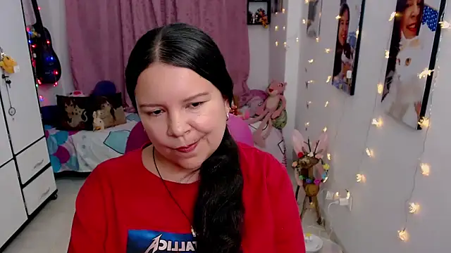 Snapshot of claryssa_ chatting on 9, 5, 2026 claryssa online show from 9, 5, 2026