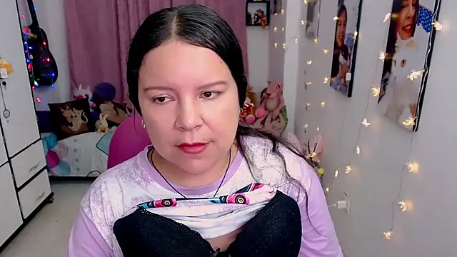 Snapshot of claryssa_ chatting on 16, 5, 2026 claryssa online show from 16, 5, 2026
