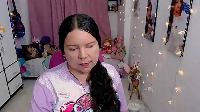 Snapshot of claryssa_ chatting on 16, 5, 2026 claryssa online show from 16, 5, 2026