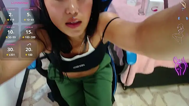 emily rosse04 online show from 6, 1, 2025