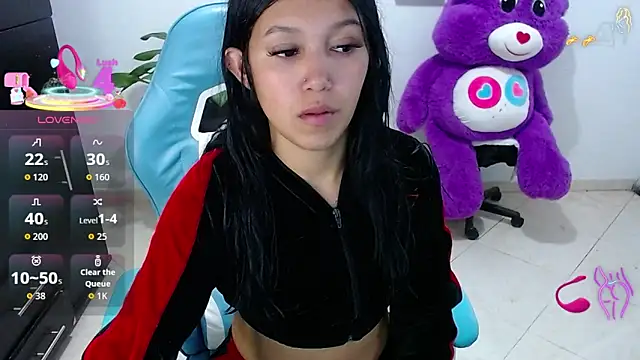 Snapshot of emily_rosse04 chatting on 8, 4, 2026 emily rosse04 online show from 8, 4, 2026