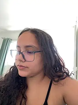Snapshot of CurlyGirl_1 chatting on 22, 1, 2025 CurlyGirl 1 online show from 22, 1, 2025