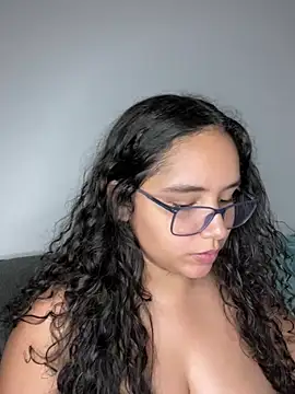 Snapshot of CurlyGirl_1 chatting on 24, 1, 2025 CurlyGirl 1 online show from 24, 1, 2025