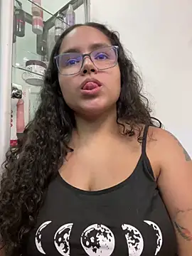 Snapshot of CurlyGirl_1 chatting on 12, 2, 2025 CurlyGirl 1 online show from 12, 2, 2025