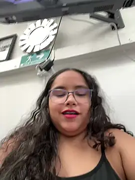 Snapshot of CurlyGirl_1 chatting on 14, 3, 2025 CurlyGirl 1 online show from 14, 3, 2025