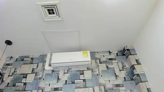 angel dthroatt online show from 17, 2, 2026