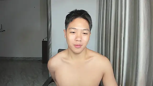 Snapshot of Oliver_Nl chatting on 12, 1, 2025 Oliver Nl online show from 12, 1, 2025