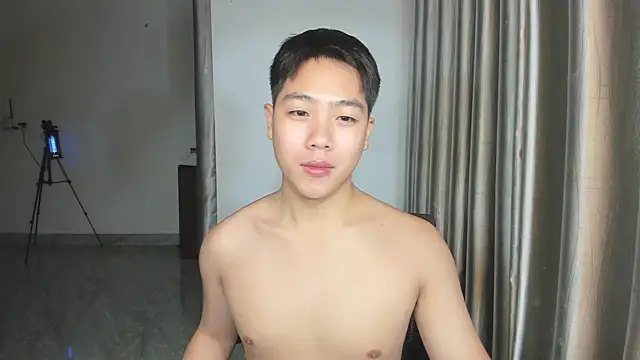 Snapshot of Oliver_Nl chatting on 9, 3, 2025 Oliver Nl online show from 9, 3, 2025