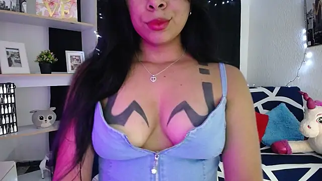 BellaLiz  online show from 31, 1, 2025