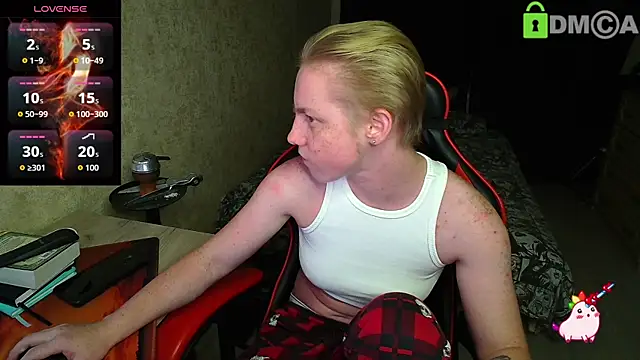 Alexis Gordon online show from 26, 9, 2025