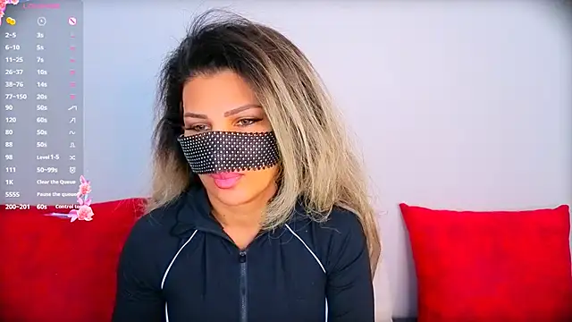 Snapshot of Turkish_Latina chatting on 2, 10, 2025 Turkish Latina online show from 2, 10, 2025