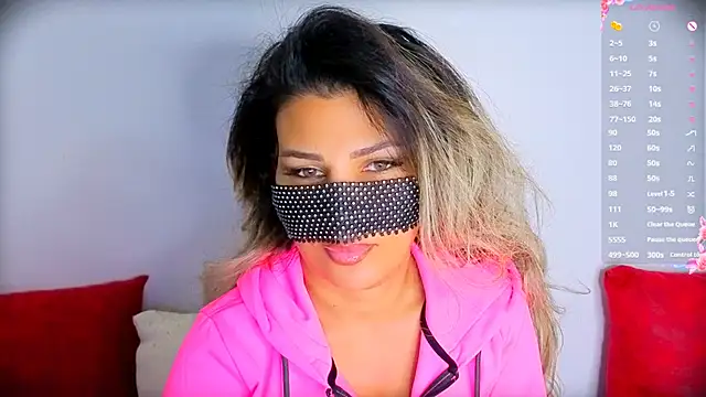 Snapshot of Turkish_Latina chatting on 5, 10, 2025 Turkish Latina online show from 5, 10, 2025