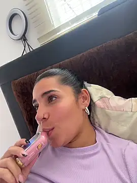 Meganmilk1 online show from 1, 4, 2026