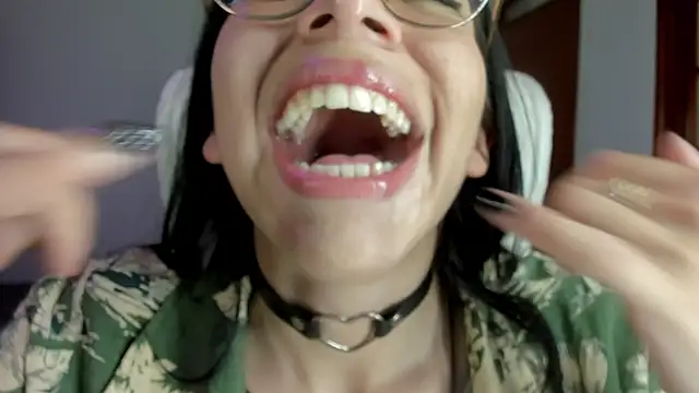 Snapshot of Katty_mouth chatting on 3, 2, 2025 Katty mouth online show from 3, 2, 2025