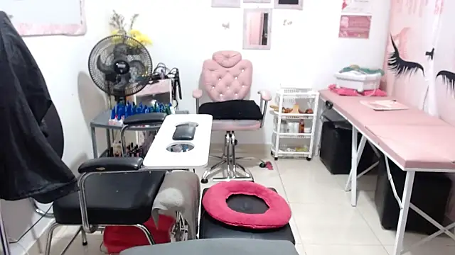 Snapshot of titsbiglovers chatting on 9, 10, 2025 titsbiglovers online show from 9, 10, 2025