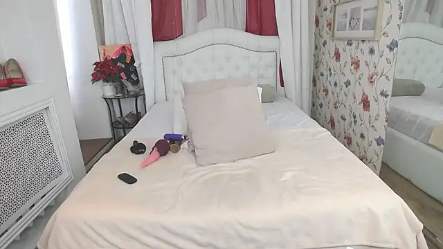 AmiHotGranny online show from 8, 5, 2026