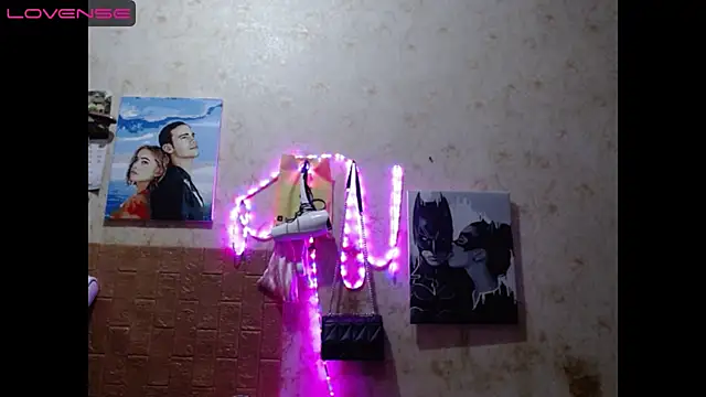 Snapshot of Light_Luna chatting on 9, 12, 2024 Light Luna online show from 9, 12, 2024