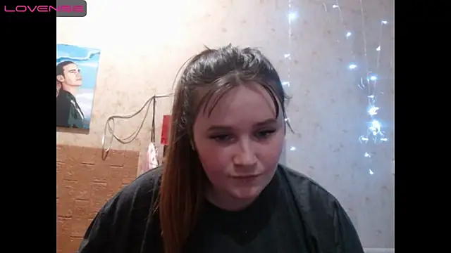 Snapshot of Light_Luna chatting on 18, 12, 2024 Light Luna online show from 18, 12, 2024