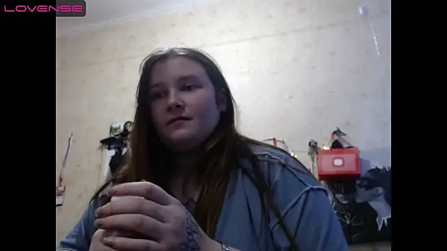 Snapshot of Light_Luna chatting on 25, 12, 2024 Light Luna online show from 25, 12, 2024