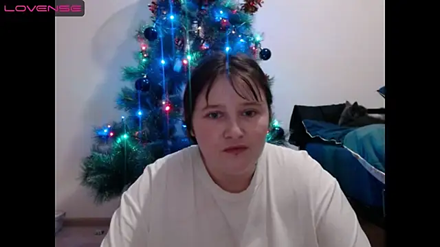 Snapshot of Light_Luna chatting on 2, 1, 2025 Light Luna online show from 2, 1, 2025