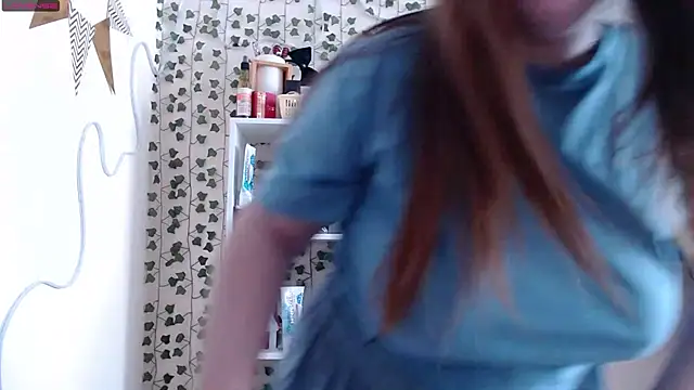 Snapshot of Light_Luna chatting on 30, 1, 2025 Light Luna online show from 30, 1, 2025