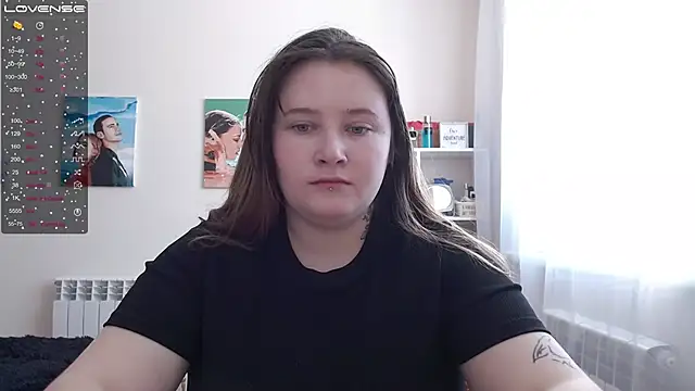 Snapshot of Light_Luna chatting on 8, 2, 2025 Light Luna online show from 8, 2, 2025